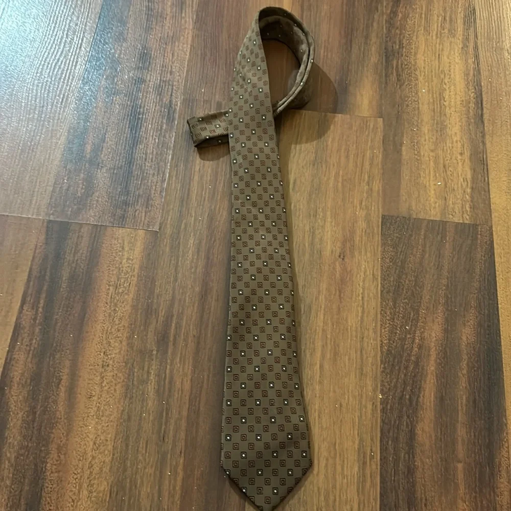 VTG Britches of Georgetown Brown Red Gray Neck Tie Square Design